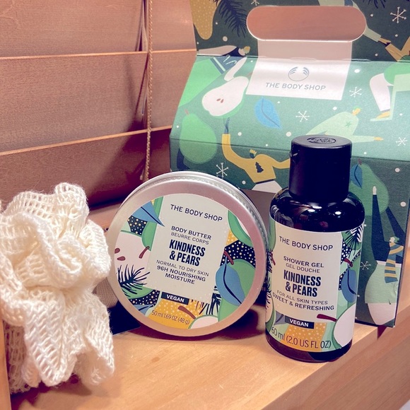 The Body Shop Bath & Body 5 For 25the Body Shop Kindness Pears Gift